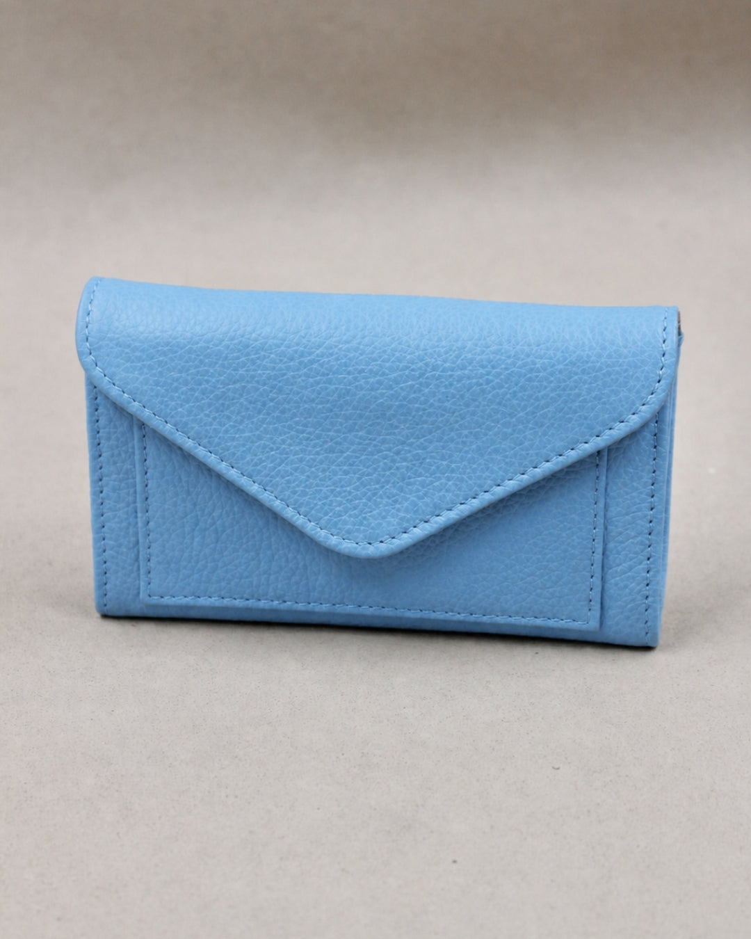 Compagnon Paris cuir bleu ciel fait main