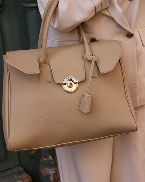 Taupe