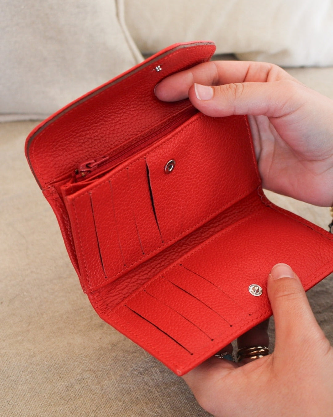 Intérieur portefeuille compagnon Paris cuir rouge 10 porte-cartes