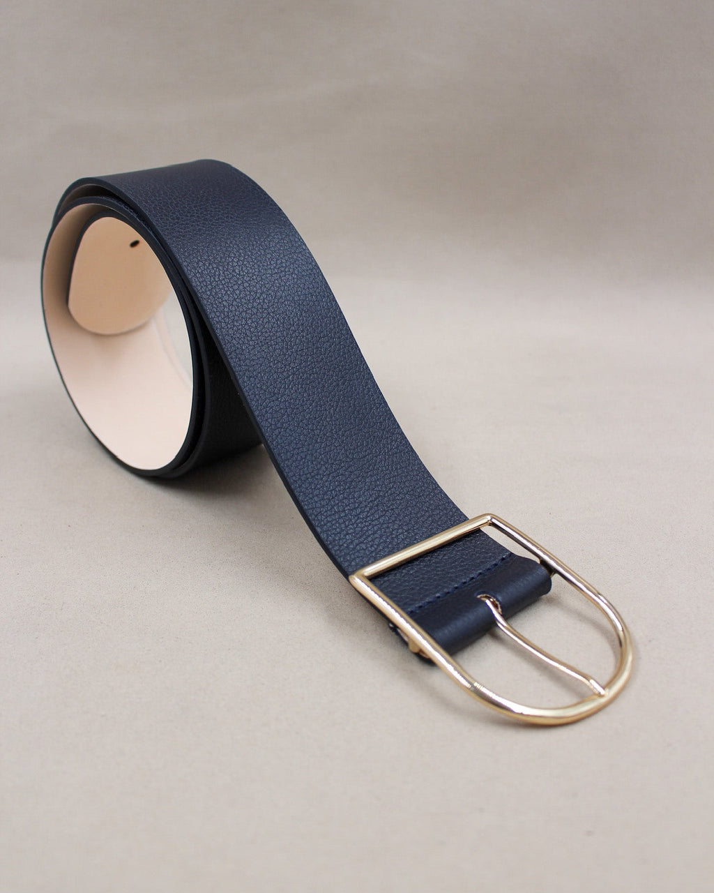 Ceinture demi-lune cuir marine boucle dorée artisanale