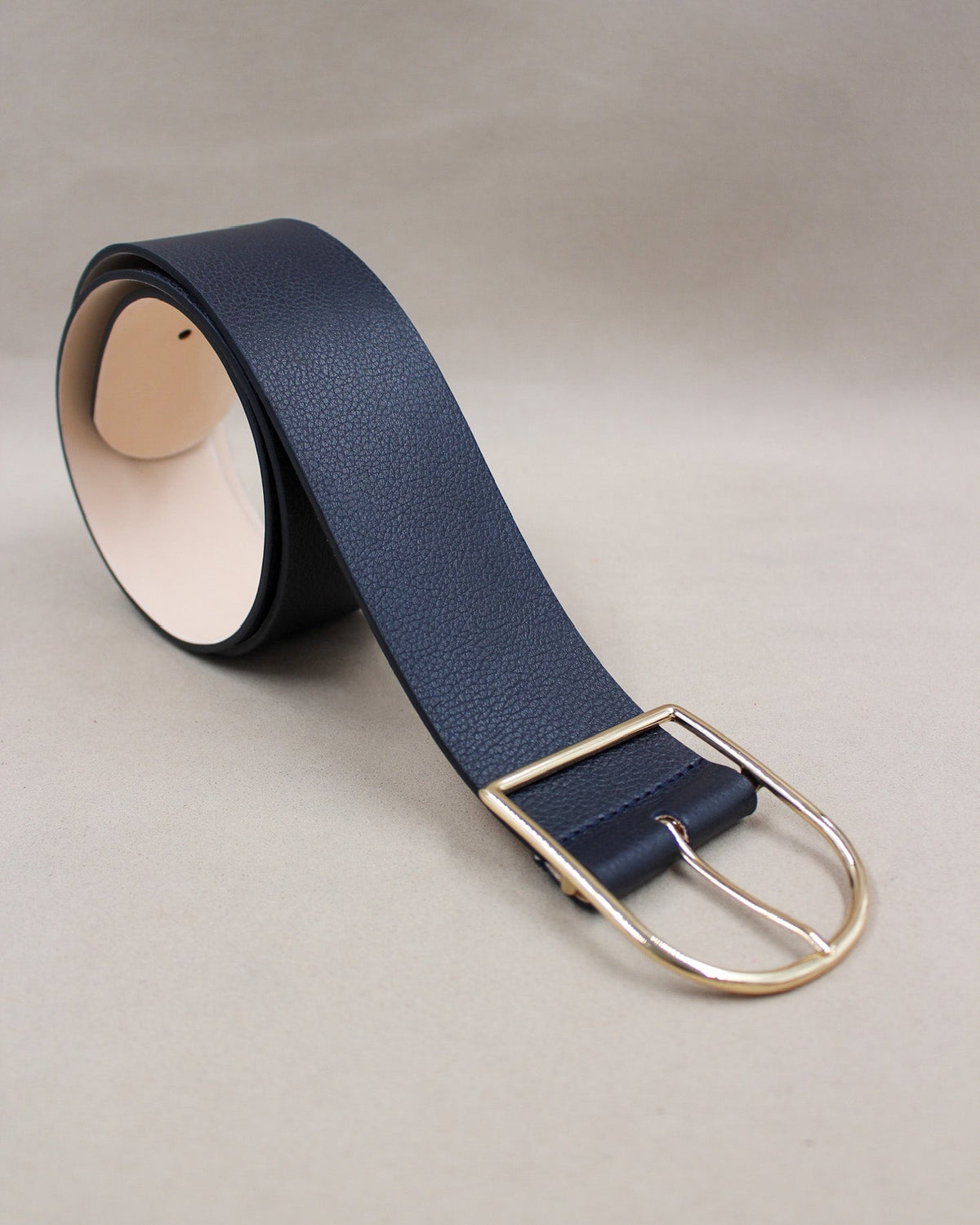 Ceinture demi-lune cuir marine boucle dorée artisanale